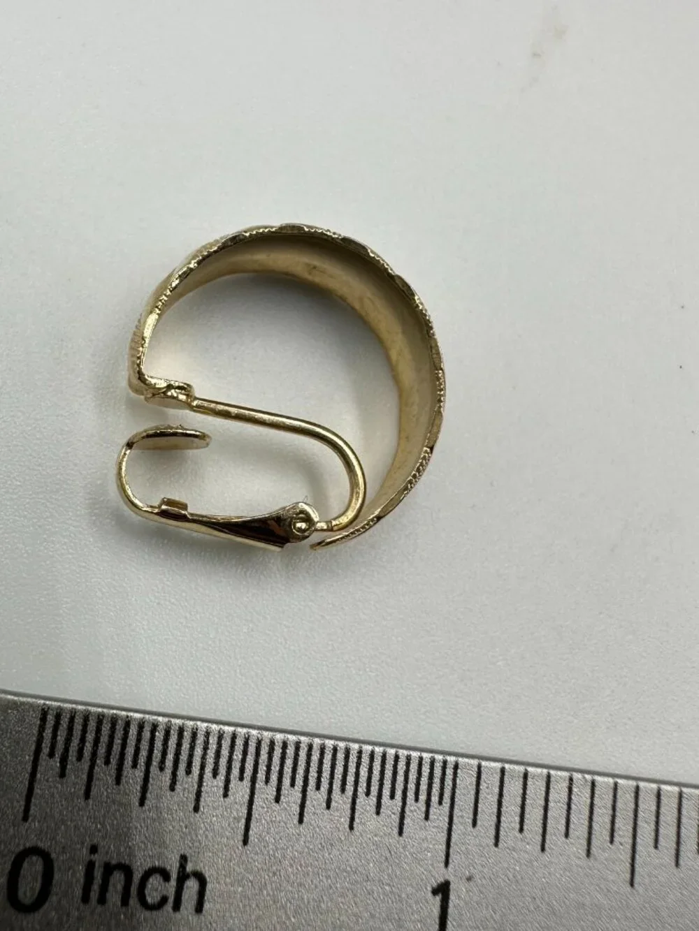 Vintage Clip On Earrings Lot Mixed Gold Tone Hoop Swirl Leaf Retro 4 Pairs